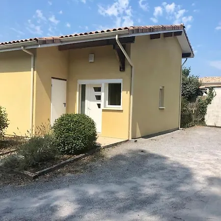 Au Calme, Maison T3 Neuf Avec Jardin A Cassy Lanton Exterior foto