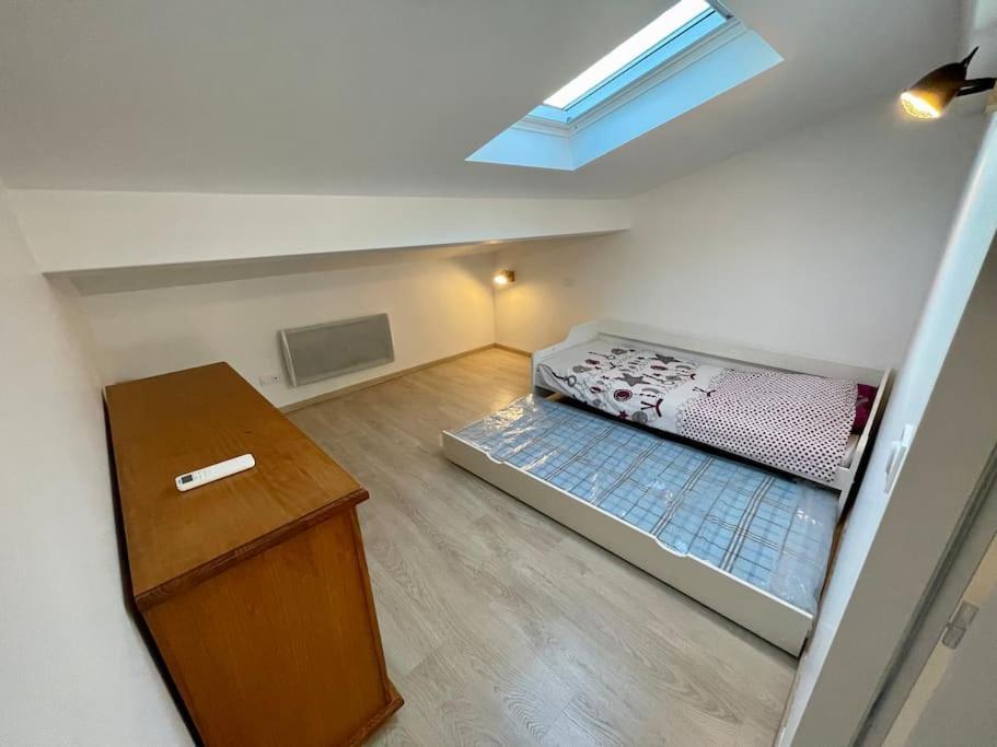 Au Calme, Maison T3 Neuf Avec Jardin A Cassy * Lanton
